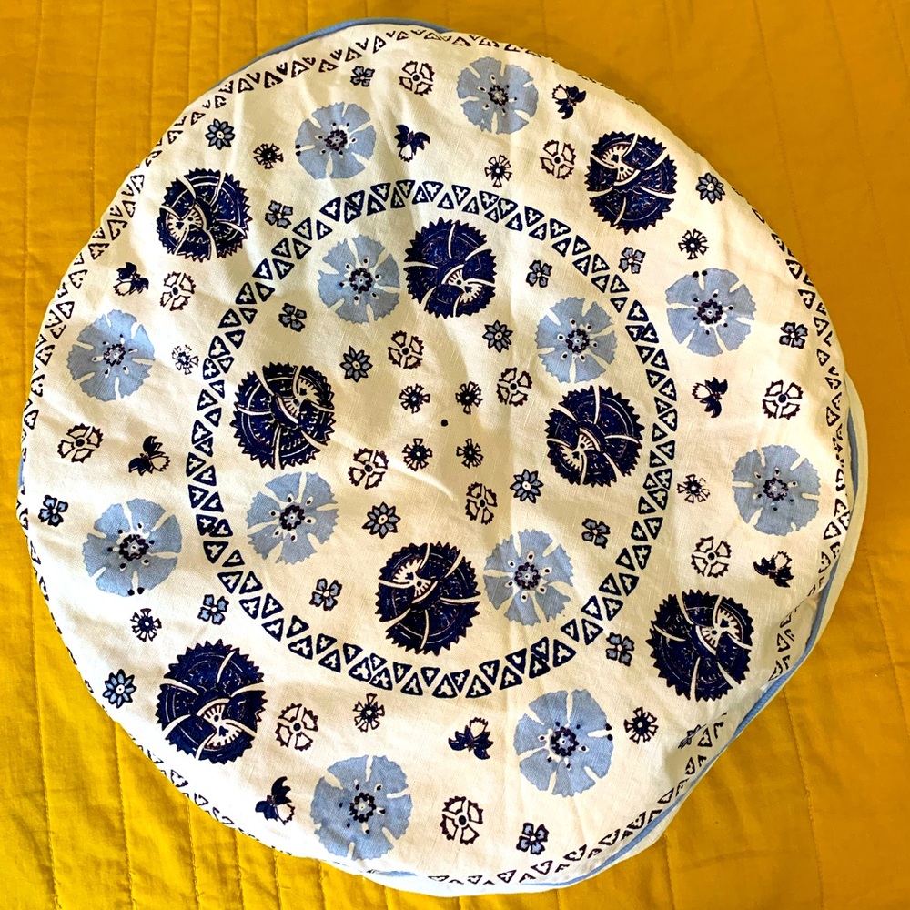 John Robshaw 20” Round Pillow Case NWOT